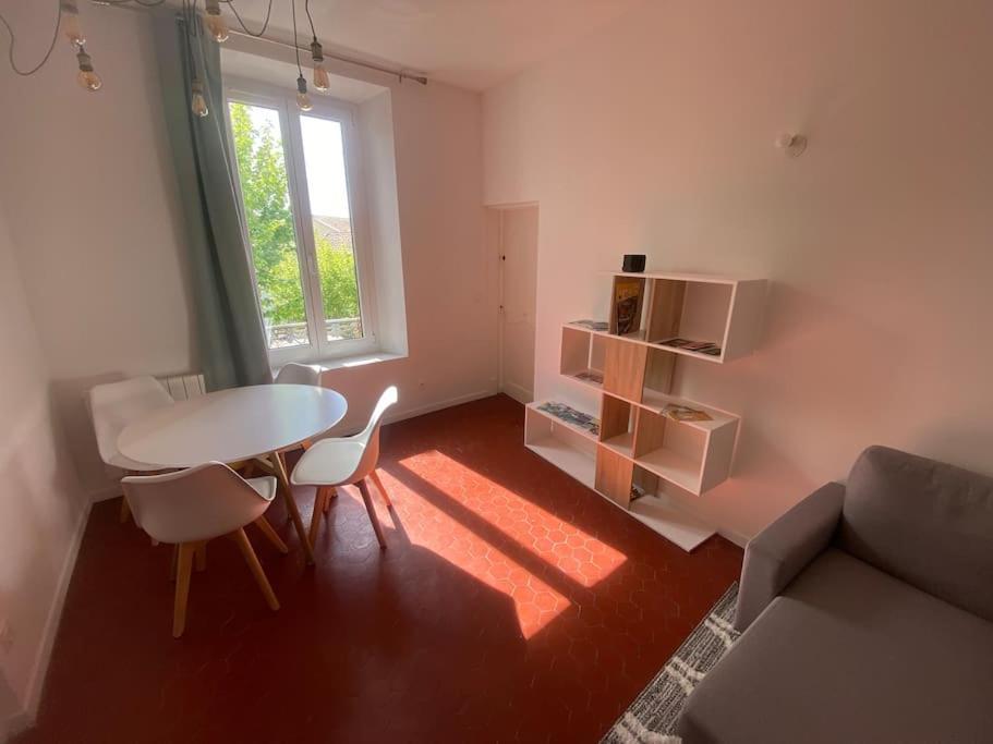 Charmant T3 Dans Le Centre Historique Apartment Маноск Екстериор снимка