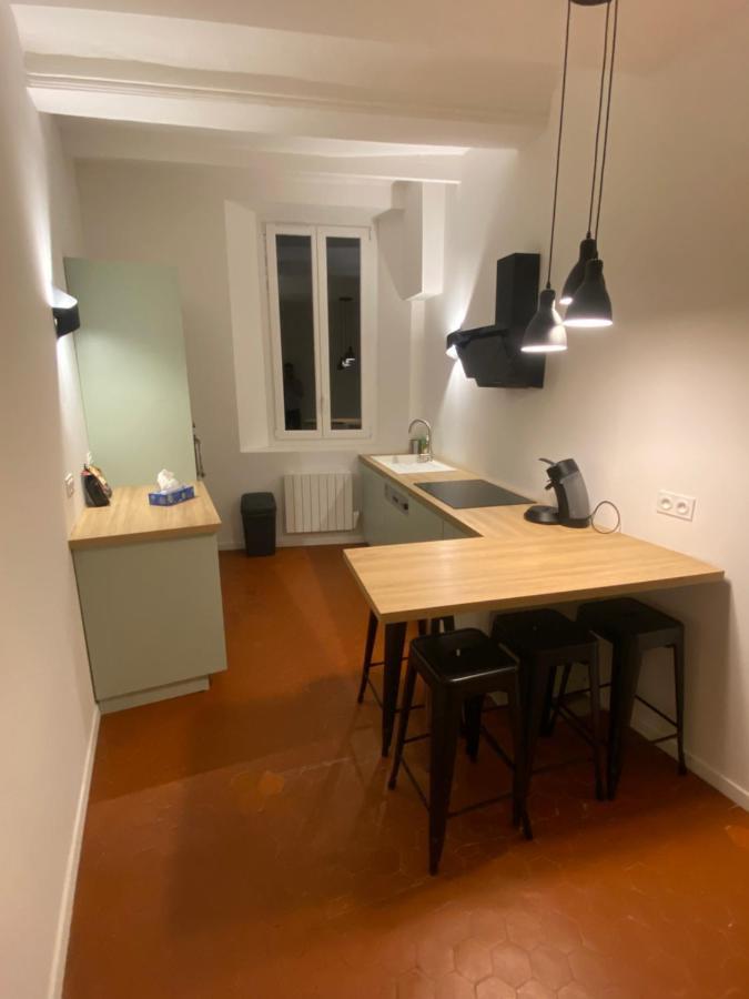 Charmant T3 Dans Le Centre Historique Apartment Маноск Екстериор снимка