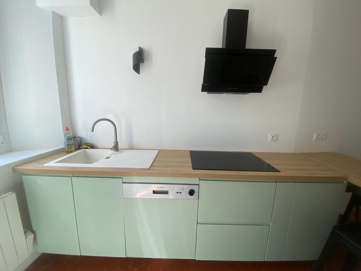 Charmant T3 Dans Le Centre Historique Apartment Маноск Екстериор снимка