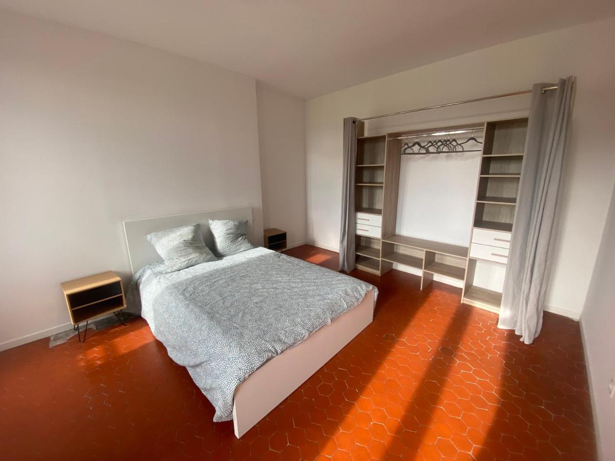 Charmant T3 Dans Le Centre Historique Apartment Маноск Екстериор снимка